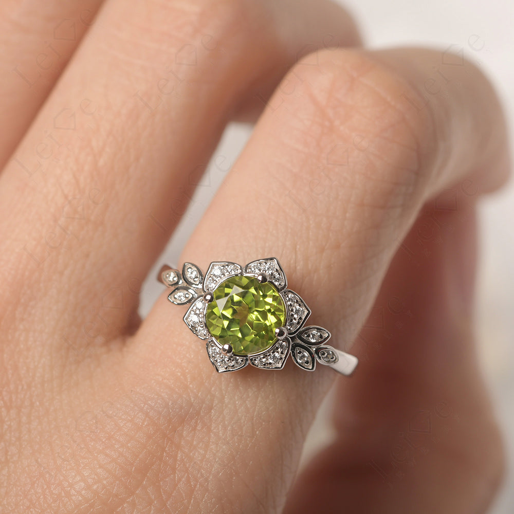 Round Cut Peridot Flower Ring Yellow Gold